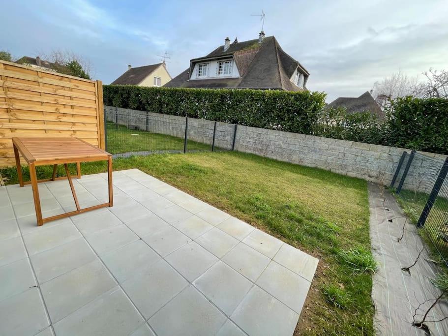 Freesia, Maison Neuve Avec Jardin Et Garage Caen Extérieur photo